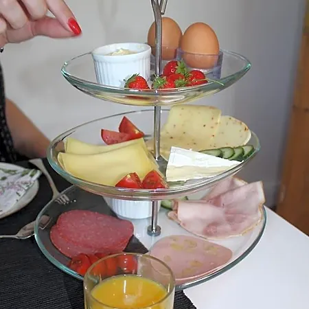 1909 Bed & Breakfast 3*